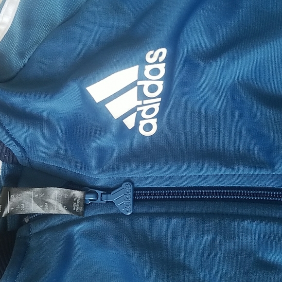 Adidas 2 piece track suit, 2T - Picture 2 of 4
